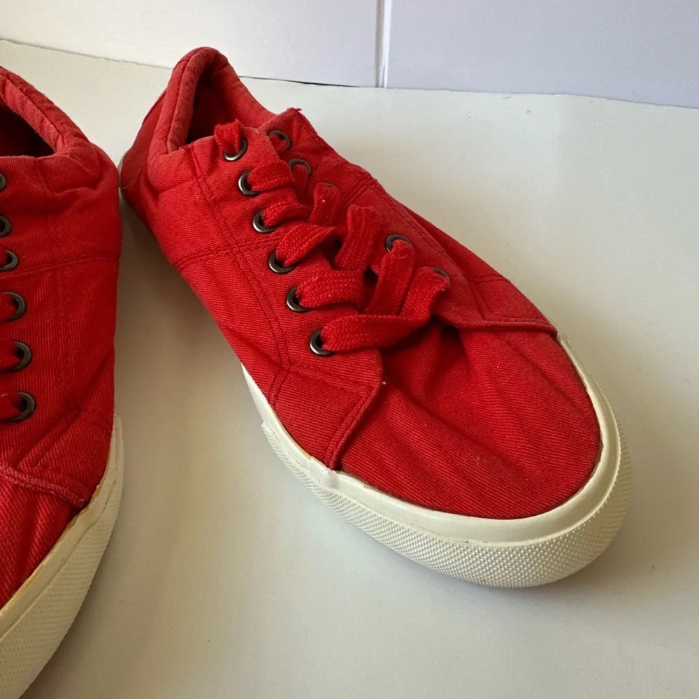 Rocket Dog Red & White Canvas Lace Up Sneakers Women’s Size 8.5 Casual Shoes